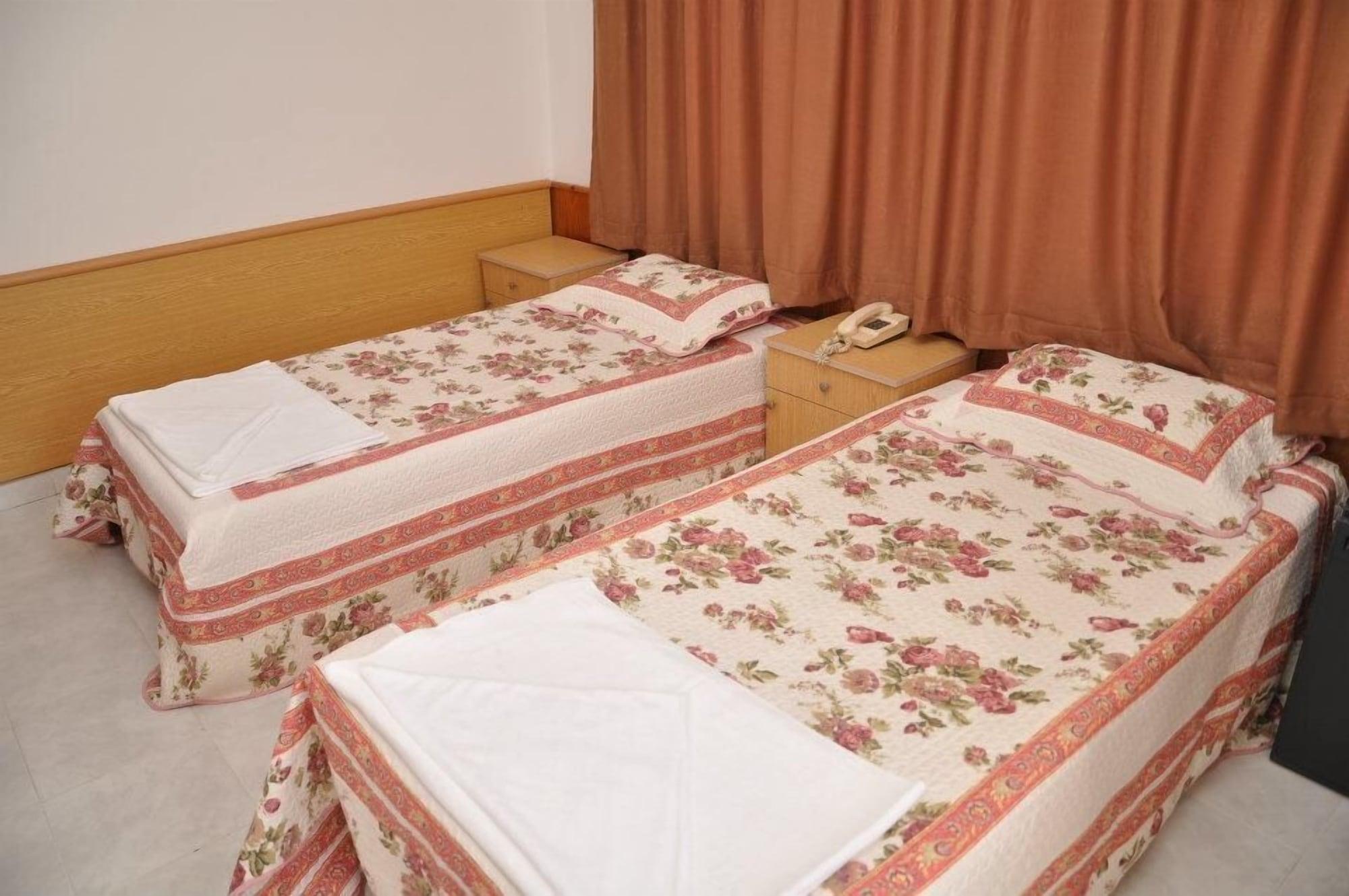 Kleopatra Beach Yildiz Hotel อลันยา ภายนอก รูปภาพ
