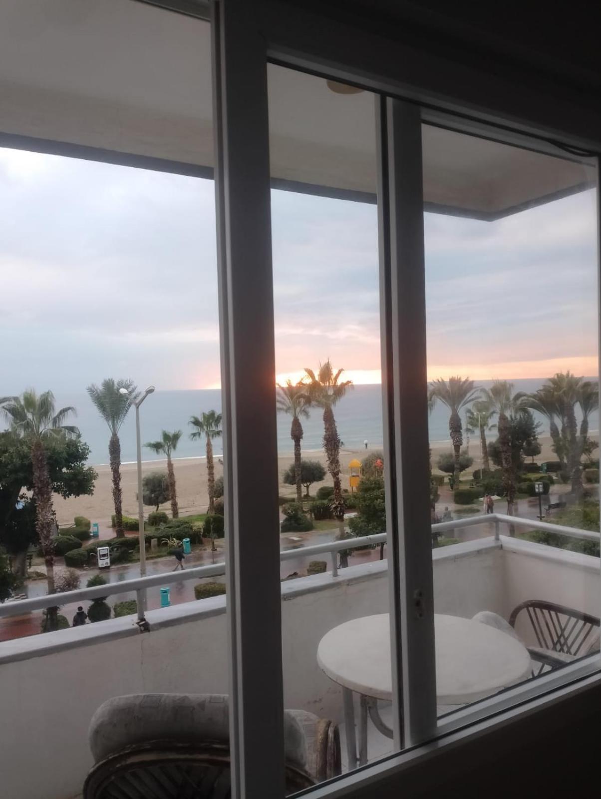 Kleopatra Beach Yildiz Hotel อลันยา ภายนอก รูปภาพ